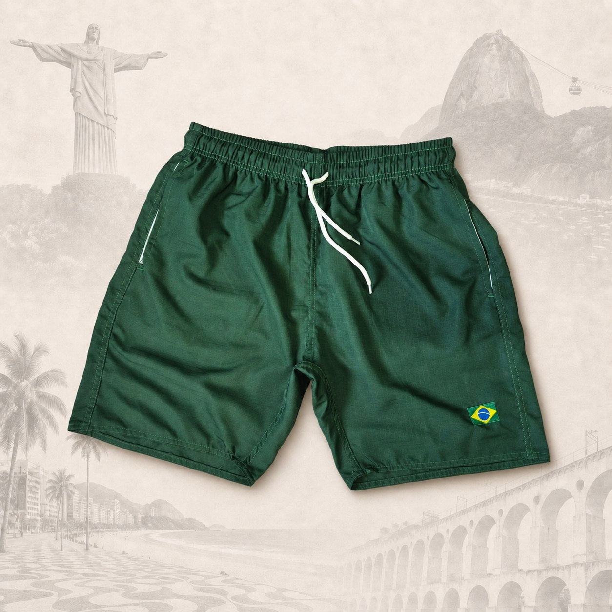 Short Essential Verde Floresta — fundo claro do Rio