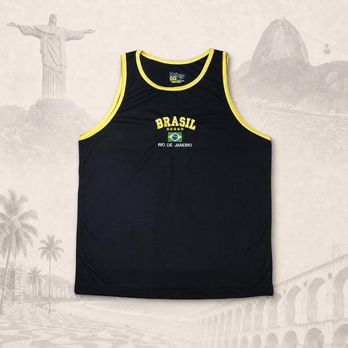 Regata Brasil Black — fundo claro do Rio